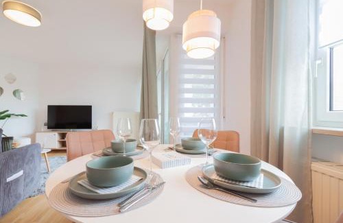 Bad Buchau Apartamento | nJoy! Federsee Getaway - Central - Coffee - Balcony - perfect for business and travel