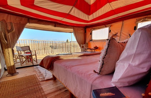 Sidi Badhaj Casa | Nkhila Lodge, campamento privado en el desierto de Agafay con 5 habitaciones de lujo en tiendas de campaña