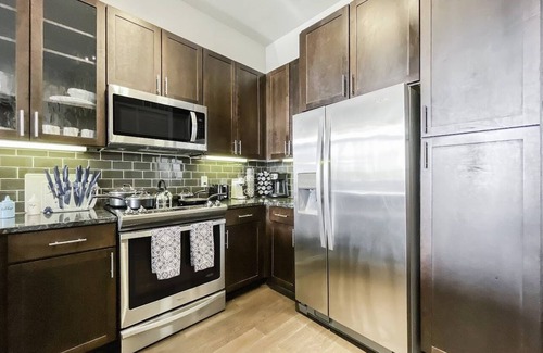 East Downtown Houston Apartamento | 1 to 3 miles away from Shell Energy stadium, Toyota Center, Discovery Green