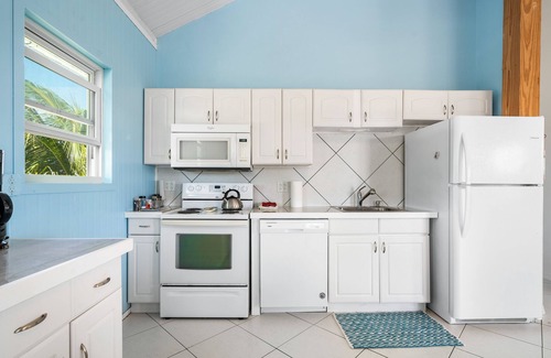 Wemyss Settlement Cabaña | 2 habitaciones / 2 baños Cottage en la playa, cocina totalmente equipada $ 175 / noche!