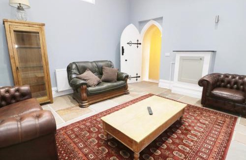 Crynant Casa | No 1 Church Cottages
