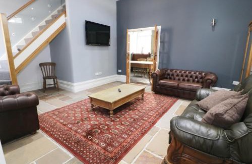 Crynant Casa | No 1 Church Cottages