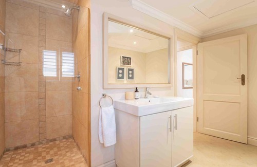 Shaka's Rock Apartamento | No 1 The Villas Families only