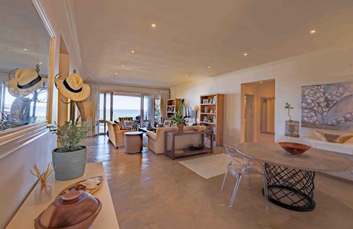 Shaka's Rock Apartamento | No 1 The Villas Families only