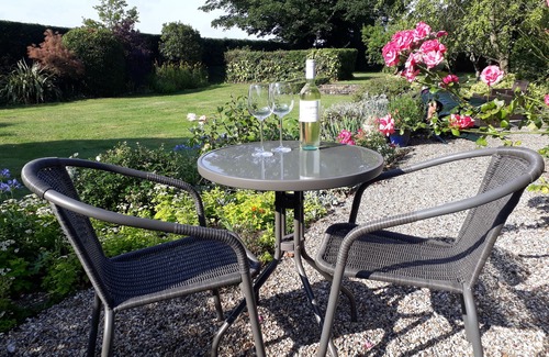 Stowmarket Cabaña | No 3 Barn Cottages Sleeps 2 (1 Bedroom)
