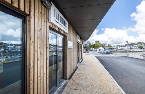 Saundersfoot Hotel | No 4 Ocean Cabins - Saundersfoot Harbour - Saundersfoot
