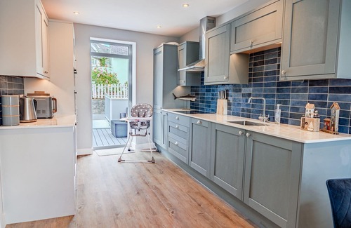 Beaumaris Casa | No. 66 - Stylish Pet-Friendly Cottage in Beaumaris