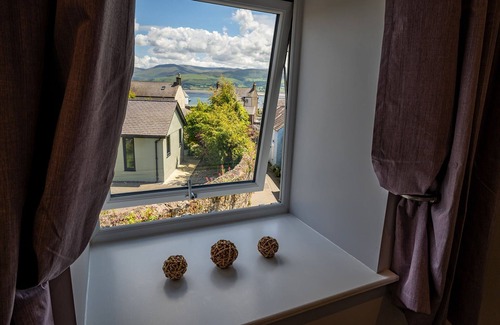 Beaumaris Casa | No. 66 - Stylish Pet-Friendly Cottage in Beaumaris