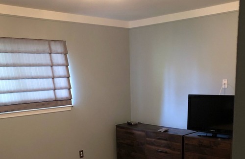 Farmington Hills Casa | No Cleaning Fee! 2-Bedroom Home with Library Room, 2 living spaces