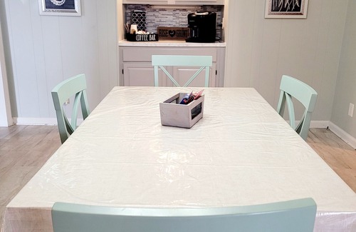 Newport Casa | No Cleaning Fee - Steps to Entertainment - King Bed - Family Friendly