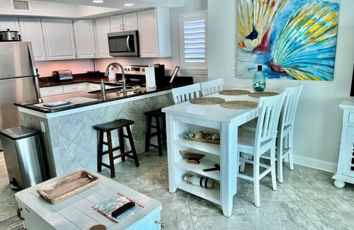 Gulf Shores Condominio | Seacrest 901, Penthouse frente a la playa, unidad en el noveno piso en East End, recientemente remodelado