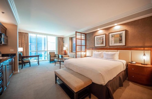 Las Vegas Apartamento | NO RESORT FEES-MGM StripView Adjoining Suites F1 View