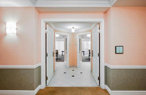 Las Vegas Apartamento | NO RESORT FEES-MGM StripView Adjoining Suites F1 View