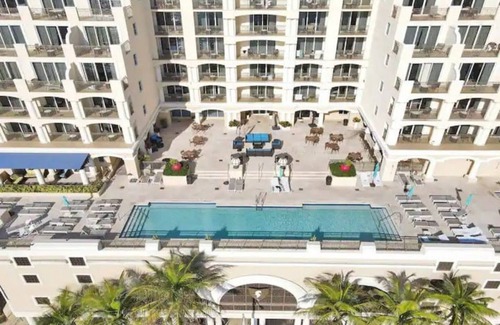 Central Beach Condominio | No Resort Fees! 4 Diamond Oceanfront - 804 - Perfect for Couples - Ocean King Bd