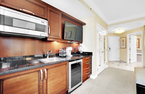 Las Vegas Hotel | No restore fee Las Vegas Highrise