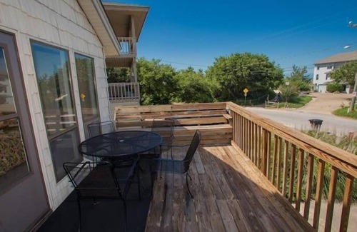 Northwest Casa | No Worries Family Home features BBQ, Across from the Beach Access by RedAwning
