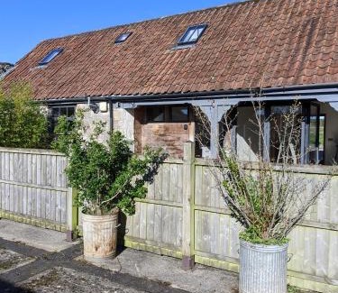 Barrow Gurney Casa | No1 The yard, Regilbury Court, Winford