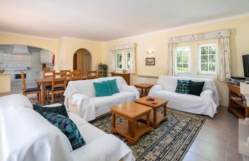 Vila do Bispo Casa | Nº48 Golfe Santo Antonio - 3 bedroom villa with pool