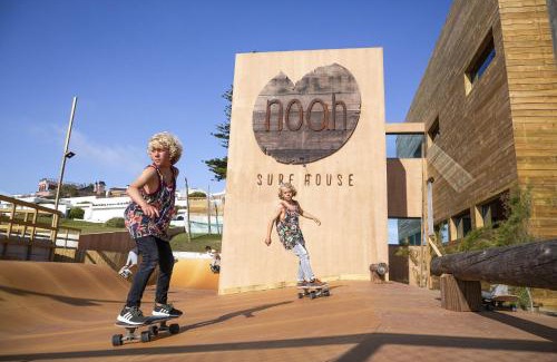 Praia de Santa Cruz Hotel | Noah Surf House Portugal