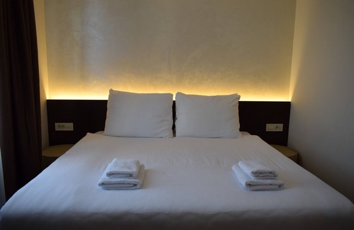 Novi Beograd Hotel | Nobel West Hotel