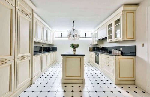 Porte-Dauphine Villa | Noble luxury residence in the heart of Paris
