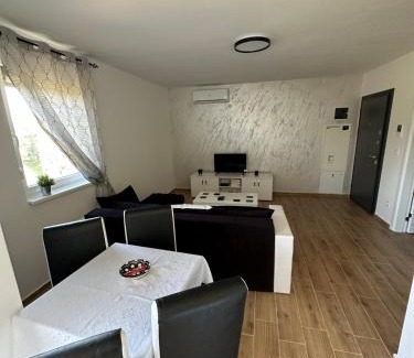 Veliko Gradiste Apartamento | Nobus Vila jezero