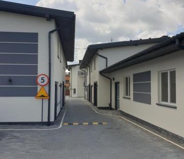 Brzeziny Casa | Nocleg Greys