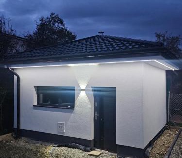 Gorlice Apartamento | Noclegi APART - Domek na wyłączność