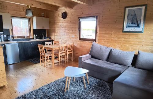 Milicz Chalet De Esquí | Noclegi nad stawami wypożyczalnia kajaków i rowerów