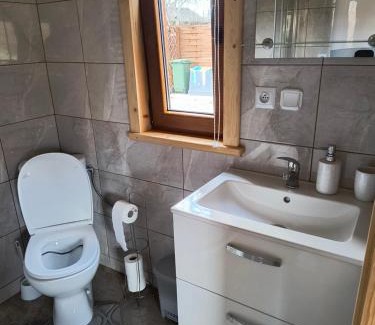 Milicz Chalet De Esquí | Noclegi nad stawami wypożyczalnia kajaków i rowerów