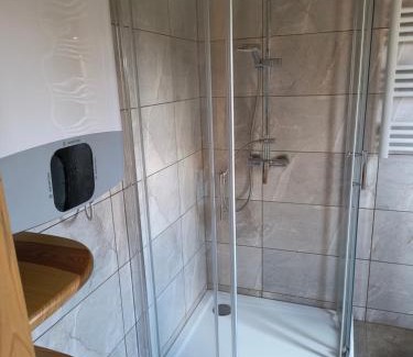 Milicz Chalet De Esquí | Noclegi nad stawami wypożyczalnia kajaków i rowerów