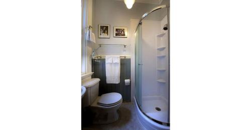 La Lengua Cama Y Desayuno | Noe's Nest Bed and Breakfast