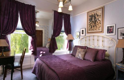 La Lengua Cama Y Desayuno | Noe's Nest Bed and Breakfast