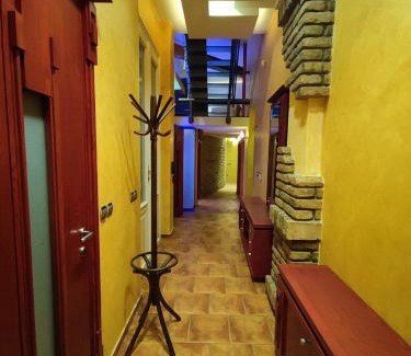 Subotica Apartamento | Noir Royale - Modern, Luxury, 3-level apartment