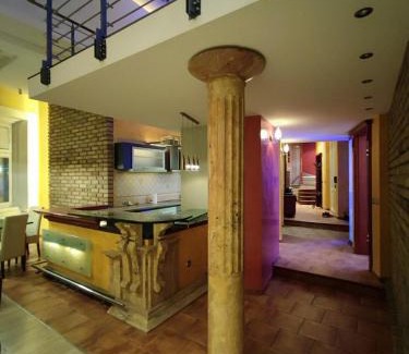 Subotica Apartamento | Noir Royale - Modern, Luxury, 3-level apartment