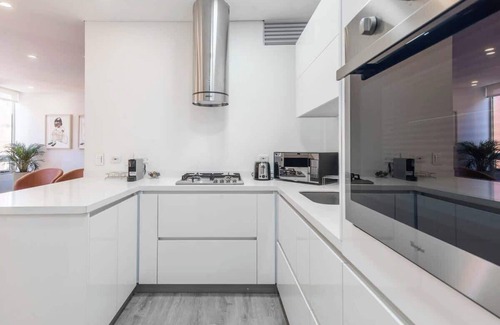 Usaquen Apartamento | Dreamy 2 BR in Usaquén