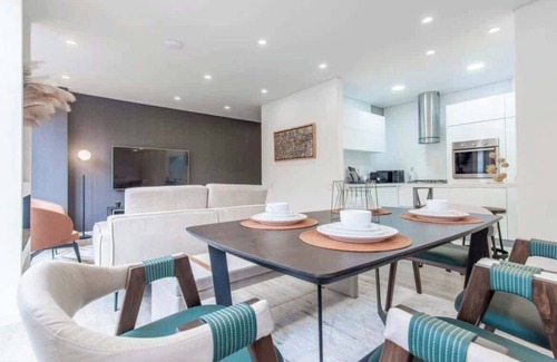 Usaquen Apartamento | Unique 3 BR Apartment in Usaquén