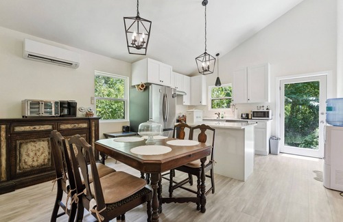 New Aurora - English Turn Casa | NOLA Swamp Retreat