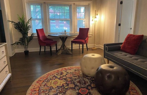Central Hyde Park Apartamento | NOLA Vibe/Oversized 1 bedroom/Entire unit