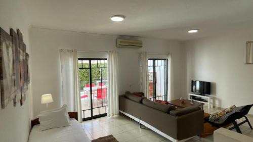 Olhos D'Agua Casa | Noly by Check-in Portugal