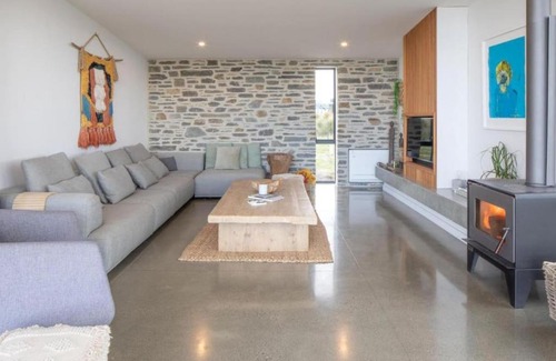 Twizel Casa | NOMAC No8, Luxury holiday home, Twizel
