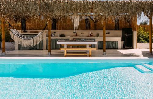 Schinias Otro | NOMAD GLAMPING