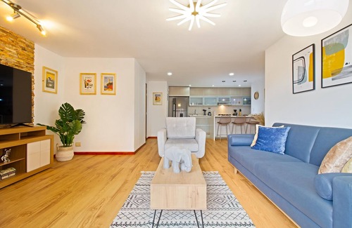 El Poblado Apartamento | Nomad's Dream Condo el Poblado 300MBS, Pool, Gym