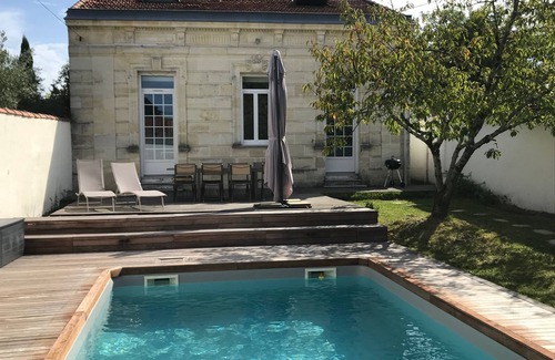 Merignac Casa | Non-adjoining renovated shop "the countryside in the city