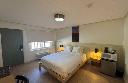Manitou Springs Casa | Non-Smoking Standard Queen Room - NQC