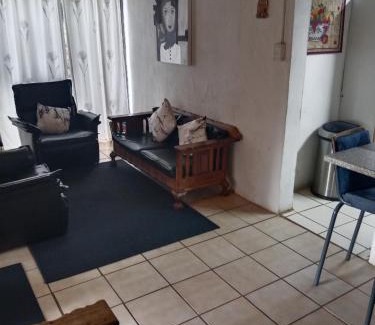 Merrivale Casa | Non Stop Adventures Weaver Cottage