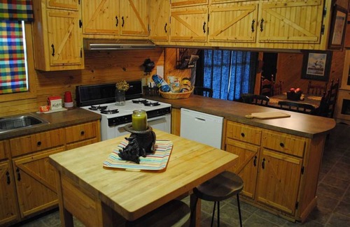 Pangburn Casa | Nonni's River Retreat