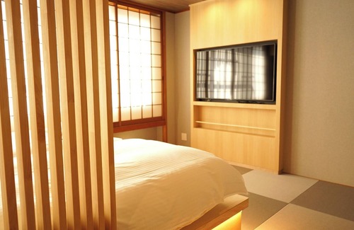 Nara Hotel | Nonsmoking Deluxe room 10 tatami JapaneseWeste / Nara Nara