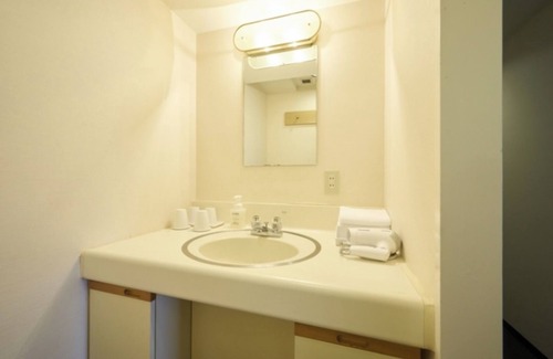 Shijo Hotel | Nonsmoking Deluxe Room corner room Room only / Kyoto Kyōto