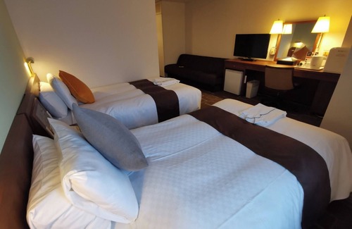 Minamisenba Hotel | Nonsmoking Deluxe Twin Multiple nights vs | / Osaka Ōsaka